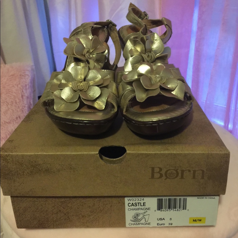 BORN Sandals (Style Name: Castle)